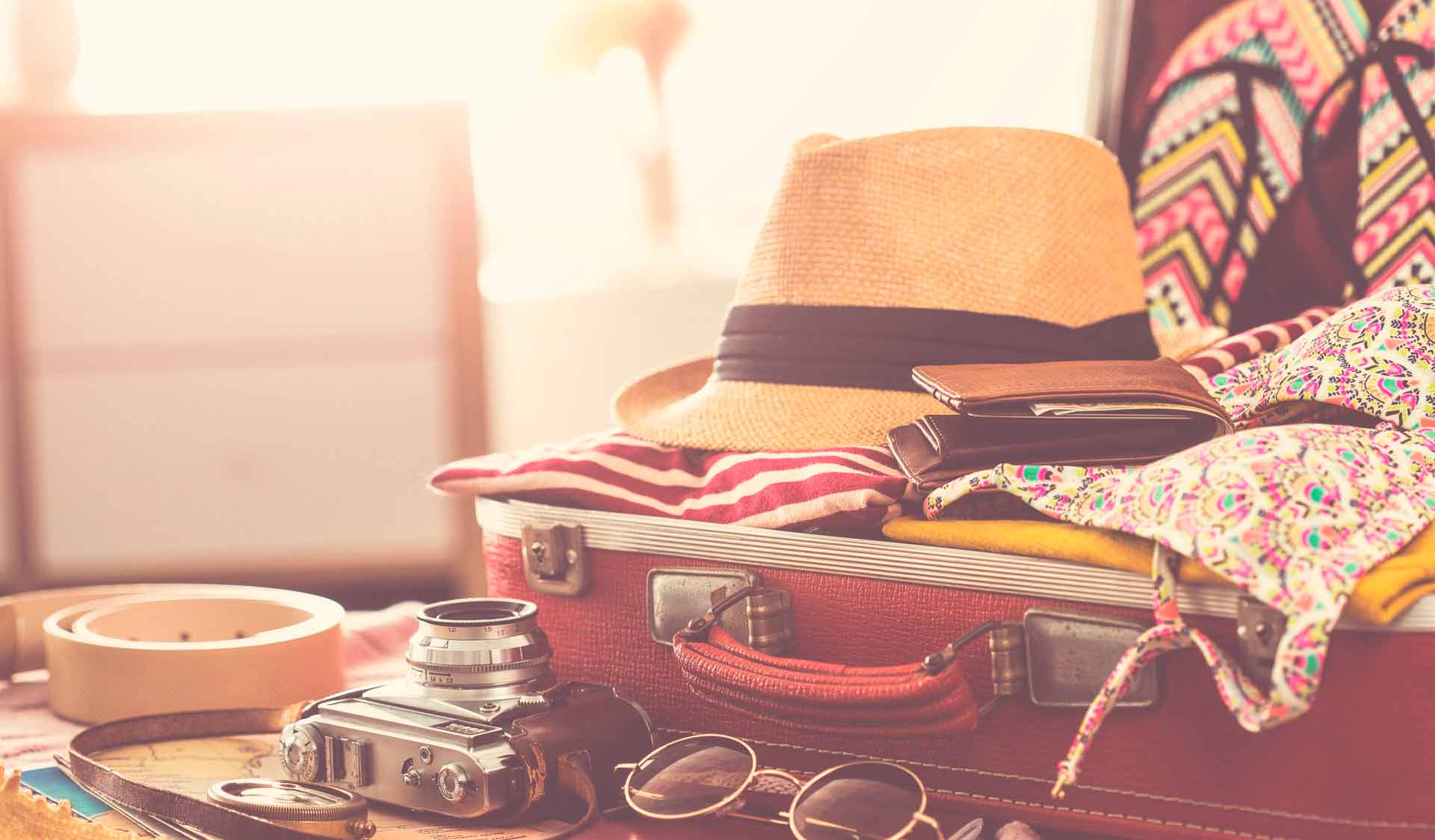 3 essentials before traveling somewhere new